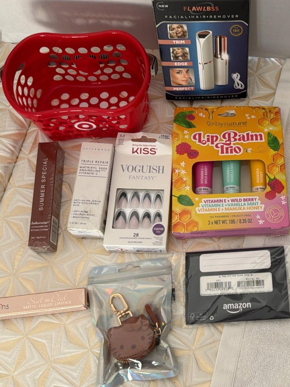 Mystery Bundle with Target Mini Basket & Hello Kitty AirTag Holder Keychain - Picture 6 of 12